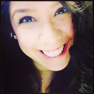 Meet your Posher, Victoria